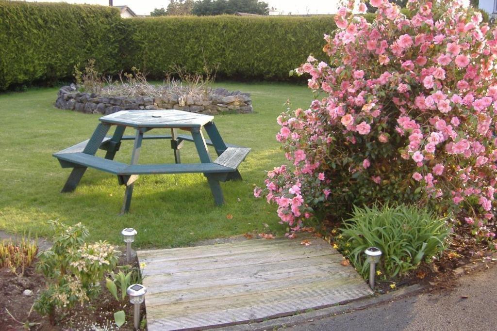 Riverwalk House B&B Oughterard Exterior foto